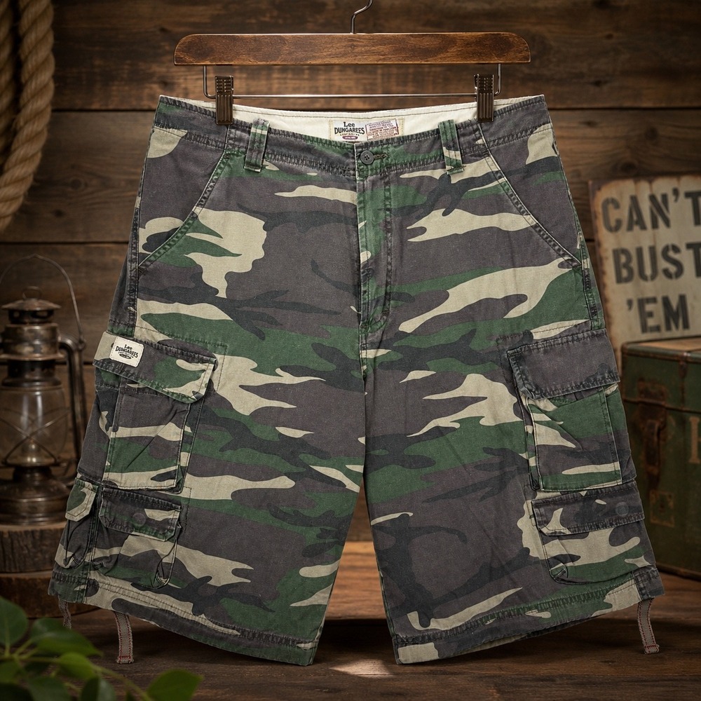 Lee Dungarees Can't Bust Em Cargo Shorts 33 Camo Woodland Y2K Utility Cotton